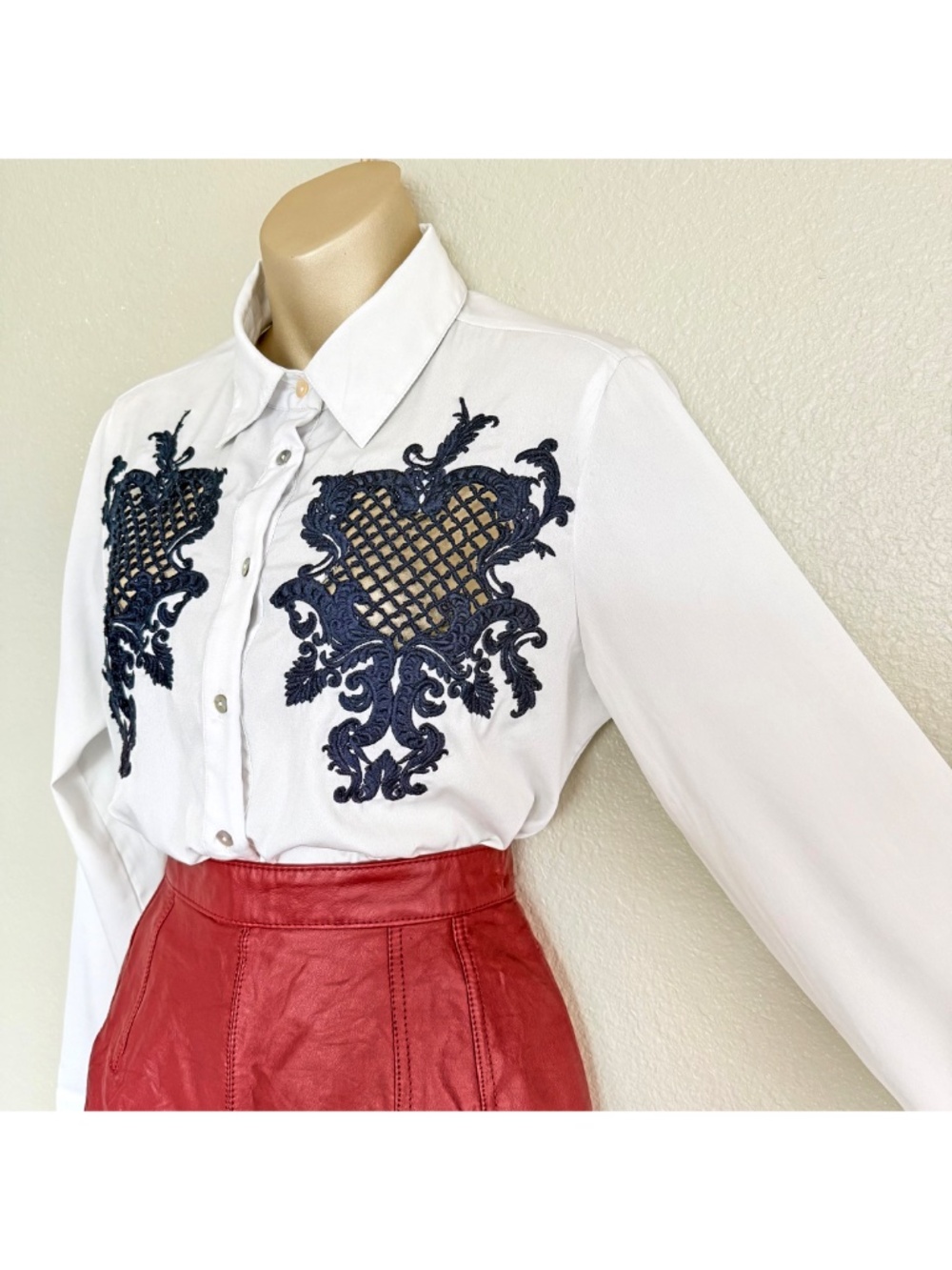 Navy & White Crochet Appliqué Detail Modern Victorian Long Sleeve Blouse Sz S